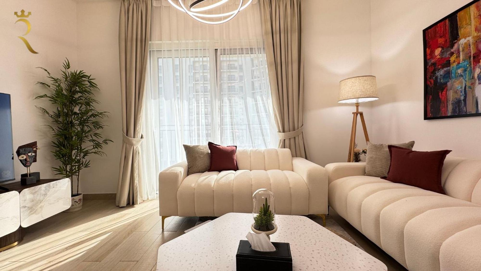 Spacious 2br With Pool And Balcony Yas Island