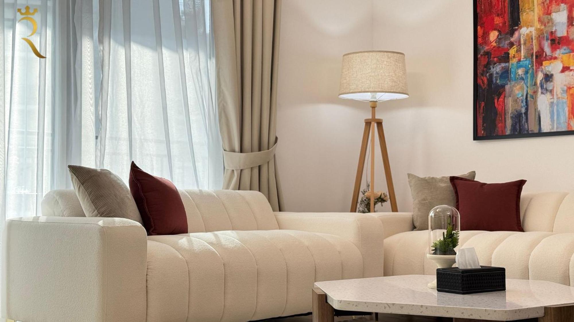 Spacious 2br With Pool And Balcony Yas Island Abu Dhabi