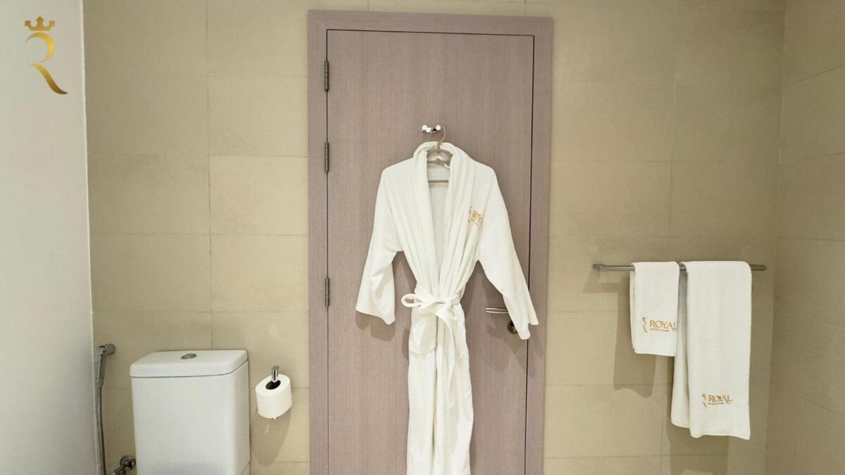 Spacious 2br With Pool And Balcony Yas Island Abu Dhabi