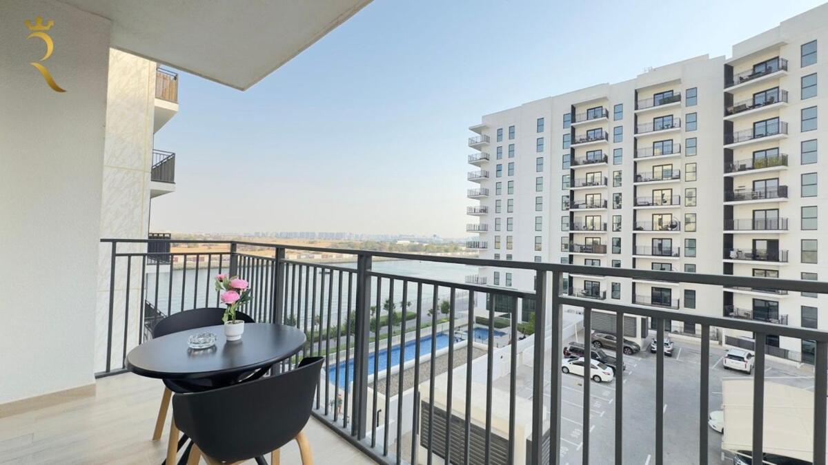 Spacious 2br With Pool And Balcony Yas Island Abu Dhabi