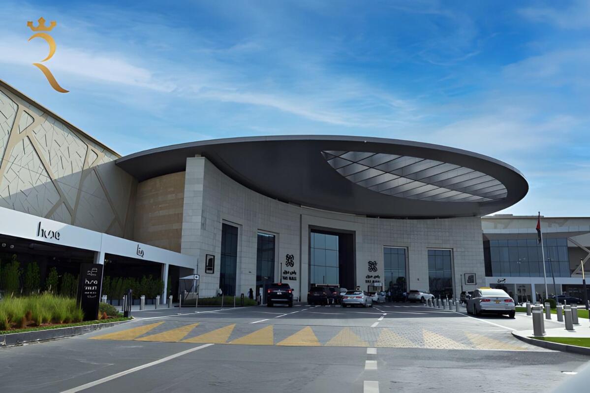 Spacious 2br With Pool And Balcony Yas Island Apartment *